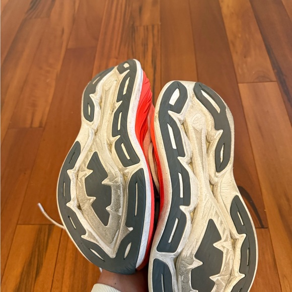 ASICS Superblast - Picture 4 of 5